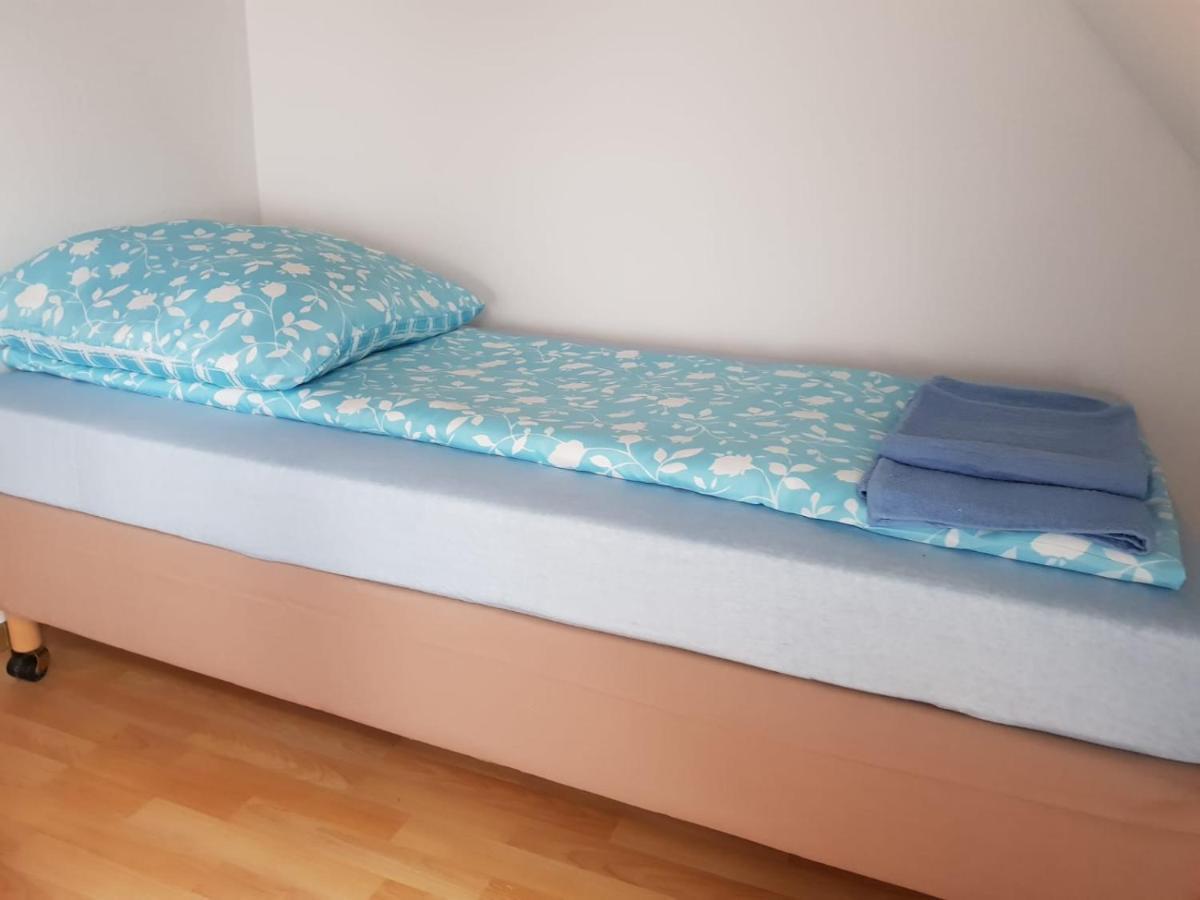 Lmi Haus & Urlaub Monteurwohnungen 2 Münsingen Kültér fotó