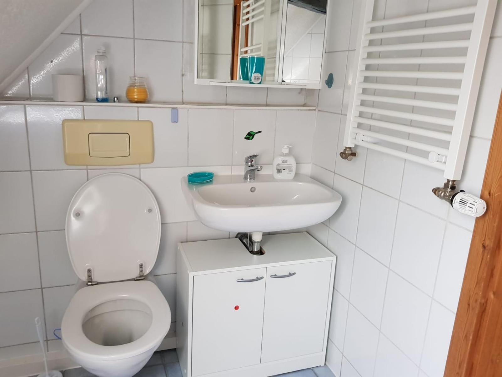 Lmi Haus & Urlaub Monteurwohnungen 2 Münsingen Szoba fotó